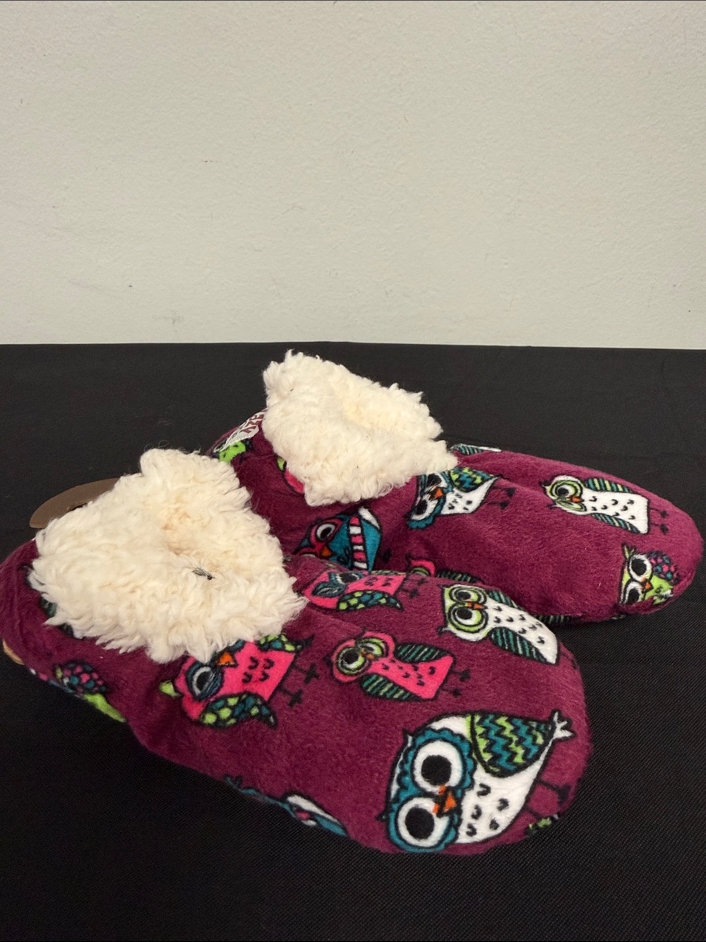 Lazy One Owl Fuzzy Feet Slippers - Magenta with Cream Sherpa - Picture 4 of 5